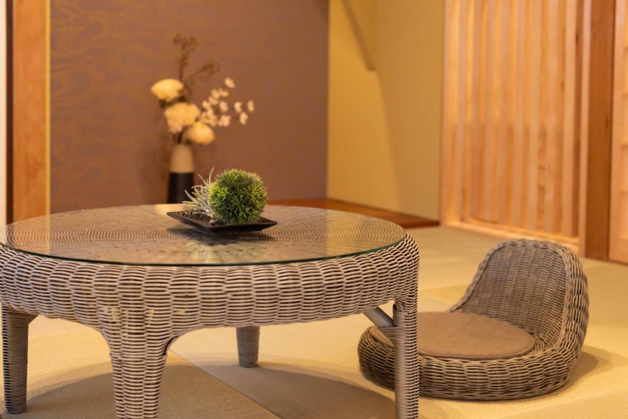 Bijou Suites Naniwa Osaka Bagian luar foto